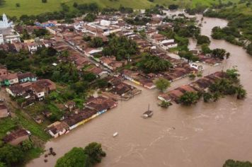 Chuvas castigam Limoeiro de Anadia e prefeito Marlan Ferreira cobra do governador homologação do decreto de emergência